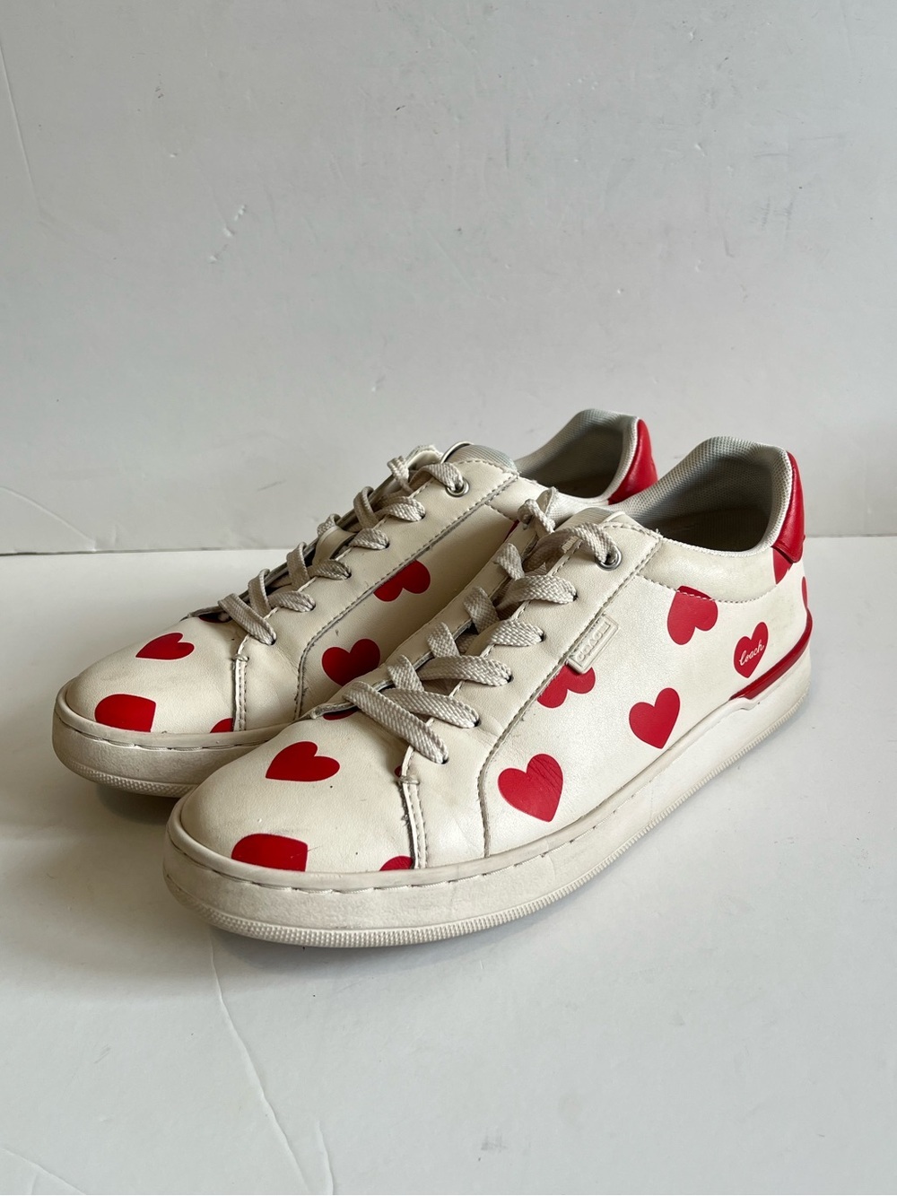 Coach Lowline Heart Print Leather Sneakers Size 8.5B